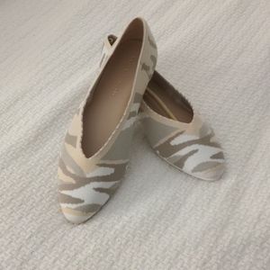 Kelly and Katie "fonzy" flat